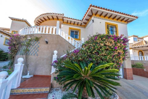 Villa en venta Villamartin, Alicante, España 3 dormitorios, 111 m2 No. 112965 - foto 2