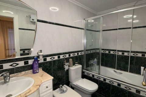 Продажа квартиры в Торревьеха, Аликанте, Испания 2 спальни, 105м2 №149707 - фото 23