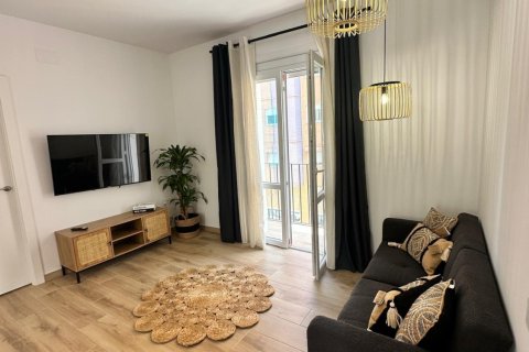 Аренда квартиры в Аликанте, Испания 80м2 №149705 - фото 3