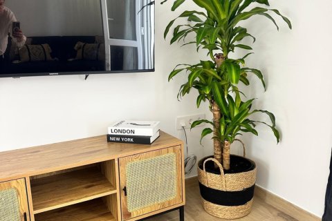 Аренда квартиры в Аликанте, Испания 80м2 №149705 - фото 5