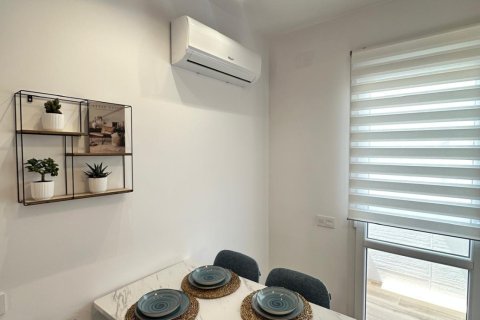 Аренда квартиры в Аликанте, Испания 80м2 №149705 - фото 4