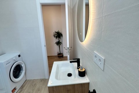 Аренда квартиры в Аликанте, Испания 80м2 №149705 - фото 26