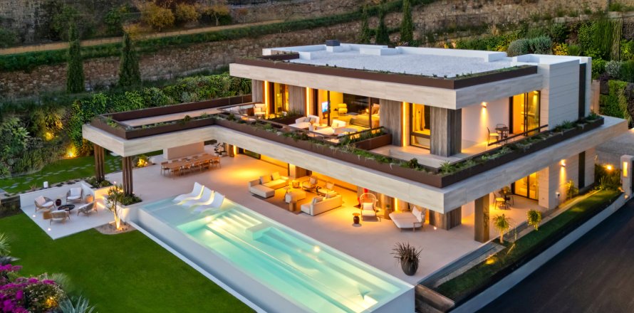 Villa in Benahavis, Malaga, Spain 5 bedrooms, 1031 sq.m. No. 136075