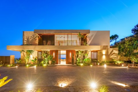 Villa for sale in Benahavis, Malaga, Spain 5 bedrooms, 1031 sq.m. No. 136075 - photo 8