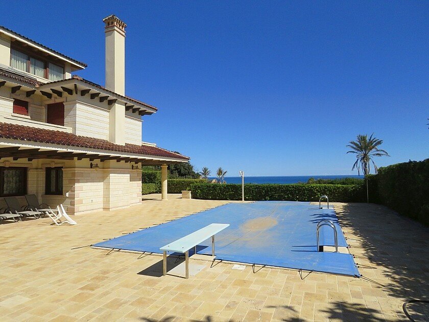 Villa i Cabo Roig, Alicante, Spanien 7 sovrum, 600 kvm. Nr. 103690