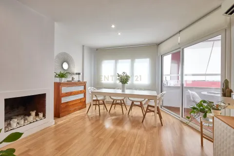 Apartamento en venta en Mataró, Barcelona, España 4 dormitorios, 159 m2 No. 178249 - foto 4