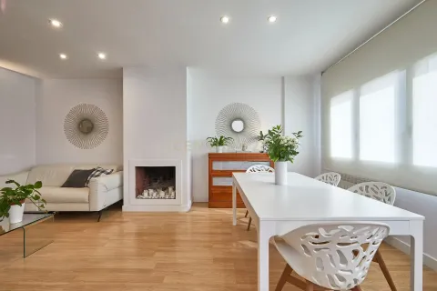 Apartamento en venta en Mataró, Barcelona, España 4 dormitorios, 159 m2 No. 178249 - foto 6