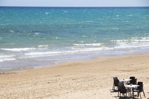 Huoneisto myytävänä Guardamar del Segura, Alicante, Espanja, 2 makuuhuonetta, 95 m2 No. 134812 - kuva 15