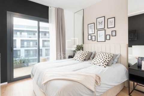 Kattohuoneisto myytävänä Barcelona, Espanja, 4 makuuhuonetta, 117 m2 No. 192763 - kuva 12