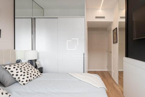 Kattohuoneisto myytävänä Barcelona, Espanja, 4 makuuhuonetta, 117 m2 No. 192763 - kuva 13