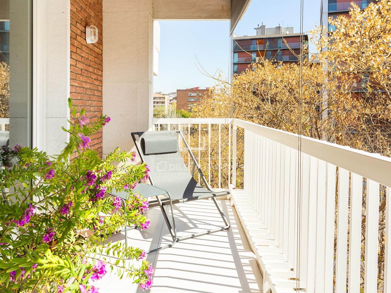 Apartment in Barcelona, Spain 5 bedrooms, 204 sq.m. No. 192759
