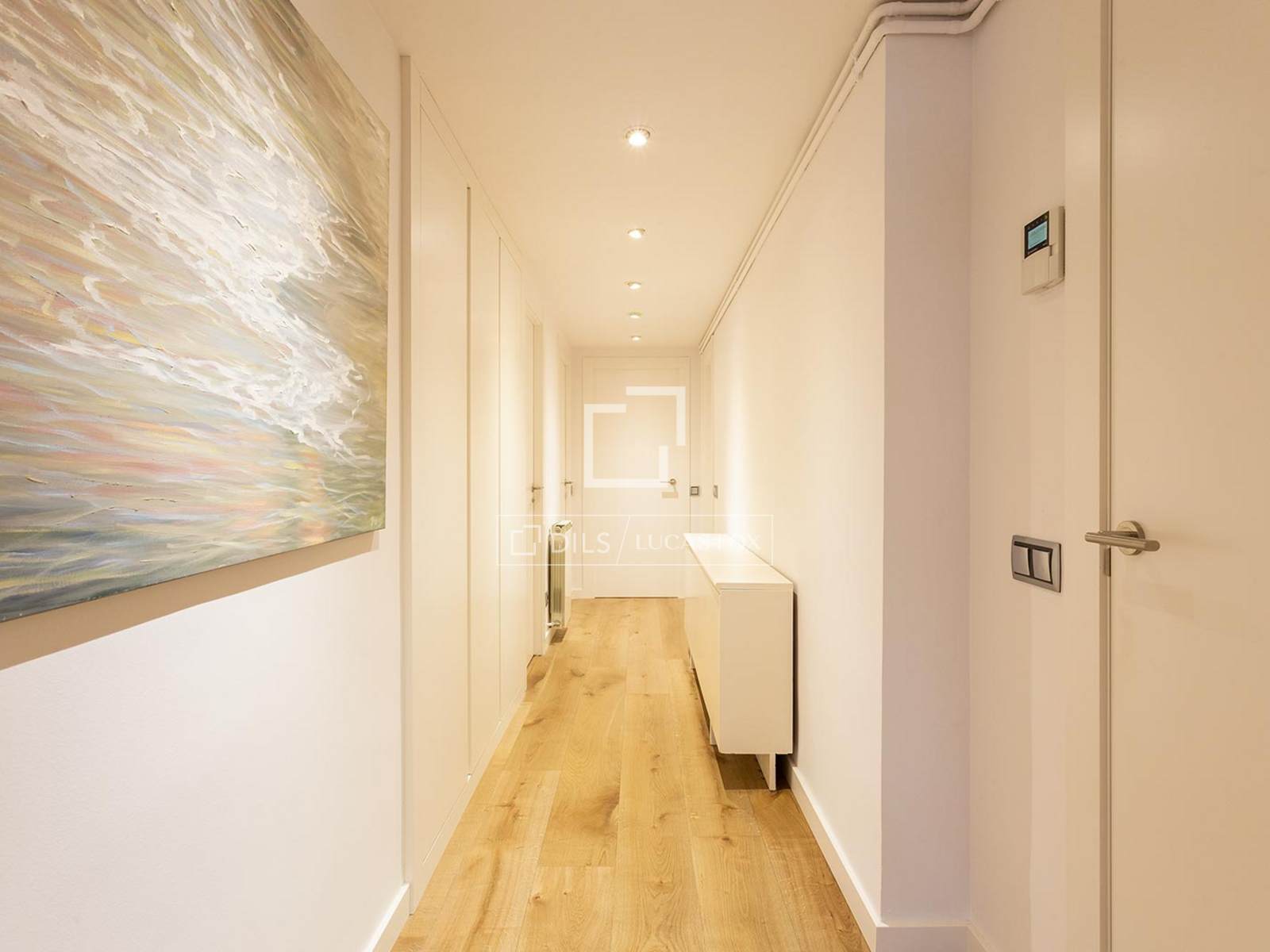 Apartment in Barcelona, Spain 5 bedrooms, 204 sq.m. No. 192759