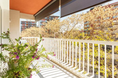 Huoneisto myytävänä Barcelona, Espanja, 5 makuuhuonetta, 204 m2 No. 192759 - kuva 10