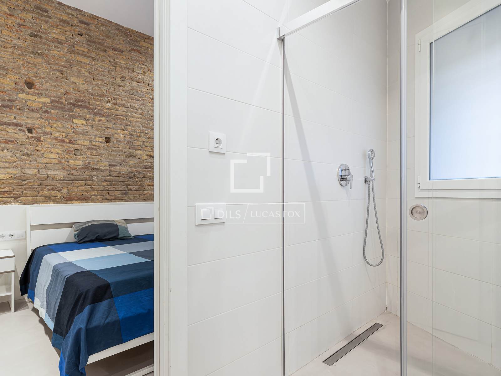 Huoneisto Barcelona, Espanja 1 makuuhuone, 54 m2 No. 192760
