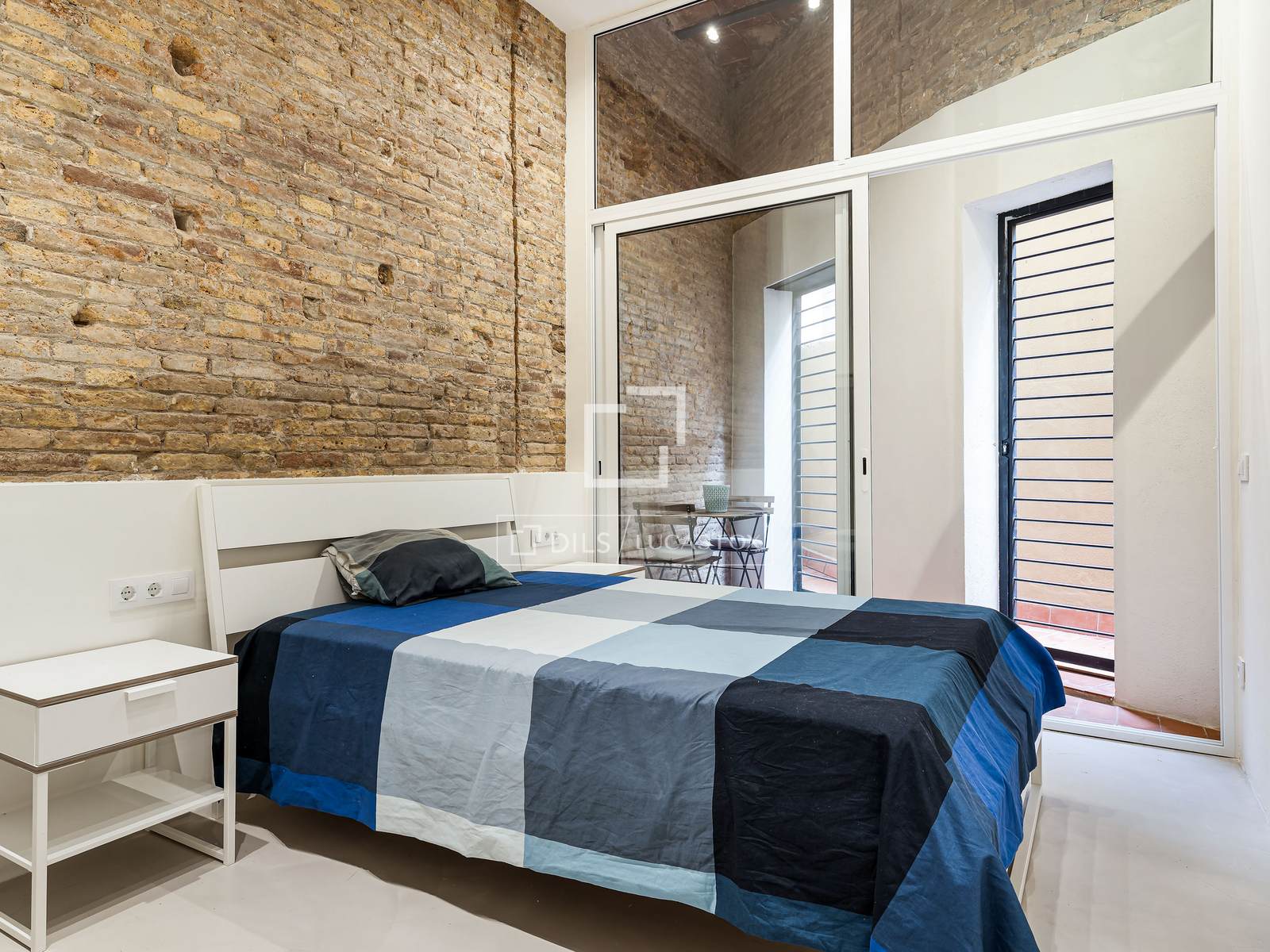 Huoneisto Barcelona, Espanja 1 makuuhuone, 54 m2 No. 192760
