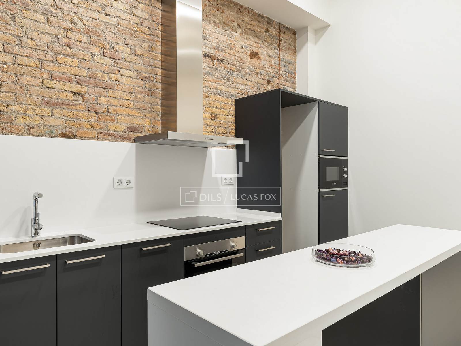 Huoneisto Barcelona, Espanja 1 makuuhuone, 54 m2 No. 192760