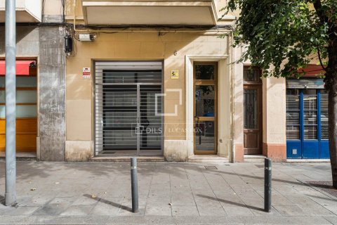 Huoneisto myytävänä Barcelona, Espanja, 1 makuuhuone, 54 m2 No. 192760 - kuva 11