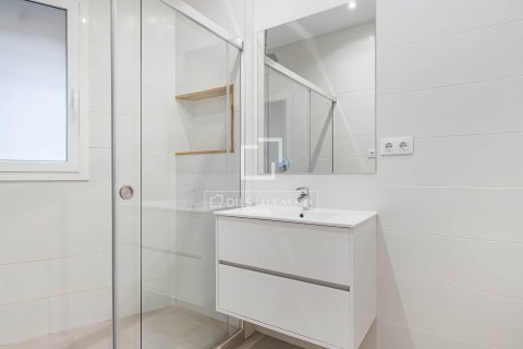 Huoneisto myytävänä Barcelona, Espanja, 1 makuuhuone, 54 m2 No. 192760 - kuva 15