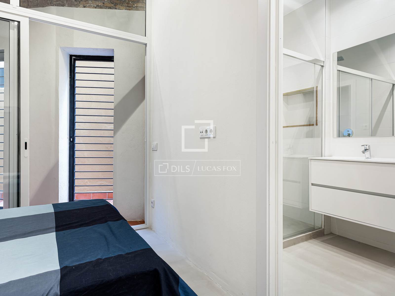 Huoneisto Barcelona, Espanja 1 makuuhuone, 54 m2 No. 192760