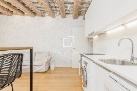Huoneisto myytävänä Barcelona, Espanja, 2 makuuhuonetta, 54 m2 No. 192762 - kuva 8