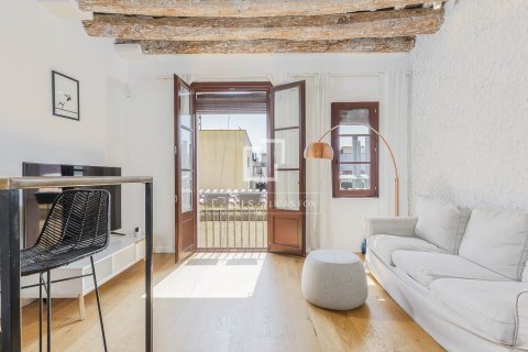 Huoneisto myytävänä Barcelona, Espanja, 2 makuuhuonetta, 54 m2 No. 192762 - kuva 3