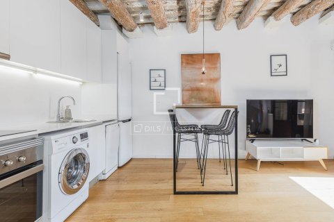 Huoneisto myytävänä Barcelona, Espanja, 2 makuuhuonetta, 54 m2 No. 192762 - kuva 4