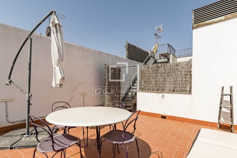 Huoneisto myytävänä Barcelona, Espanja, 2 makuuhuonetta, 54 m2 No. 192762 - kuva 16