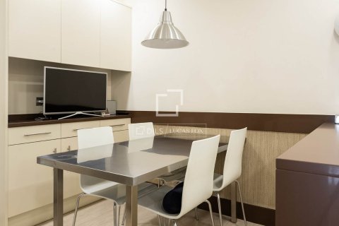 Kattohuoneisto myytävänä Barcelona, Espanja, 4 makuuhuonetta, 166 m2 No. 192761 - kuva 25