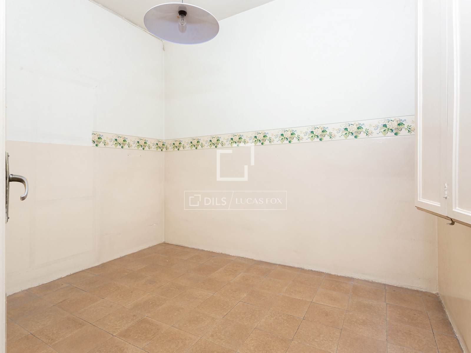 Apartment à Barcelona, Espagne 5 chambres, 244 m2 No. 192758