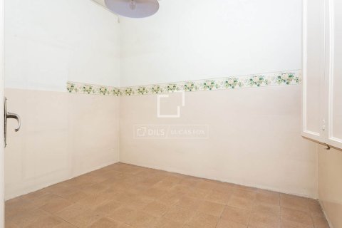 Huoneisto myytävänä Barcelona, Espanja, 5 makuuhuonetta, 244 m2 No. 192758 - kuva 25