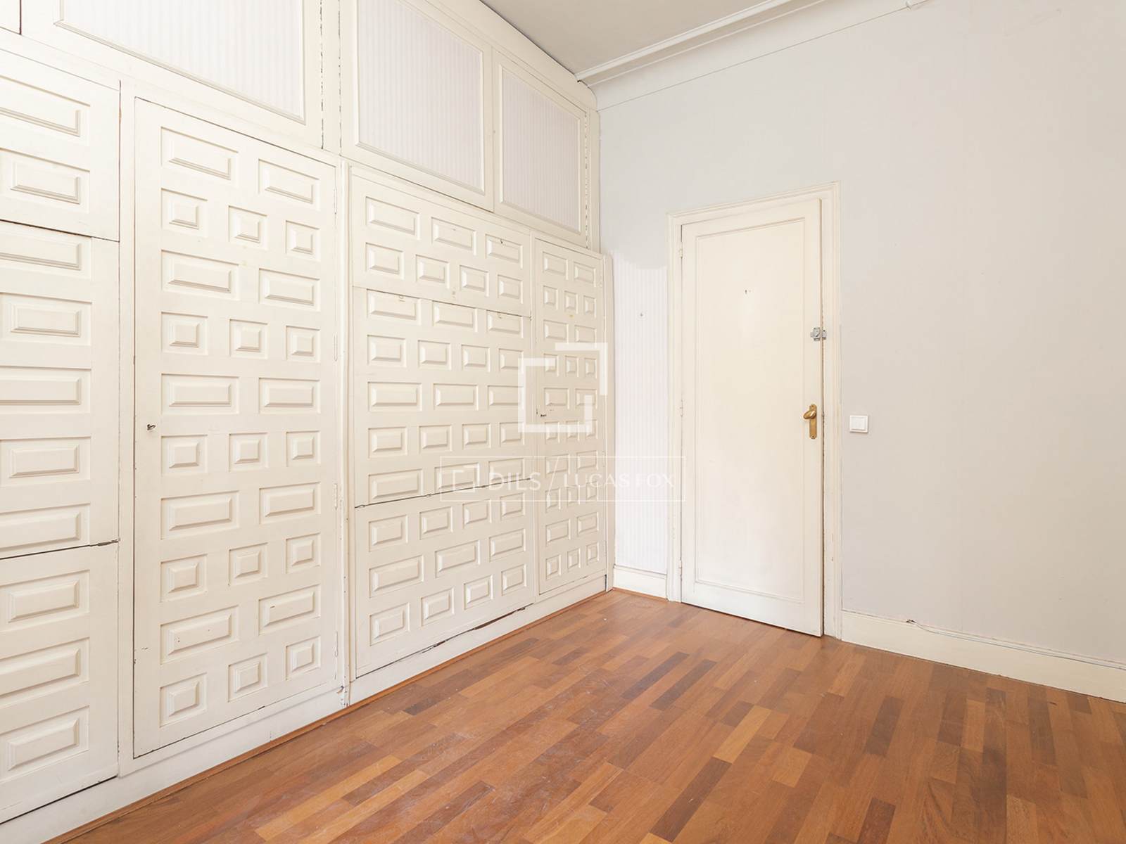 Apartment à Barcelona, Espagne 5 chambres, 244 m2 No. 192758