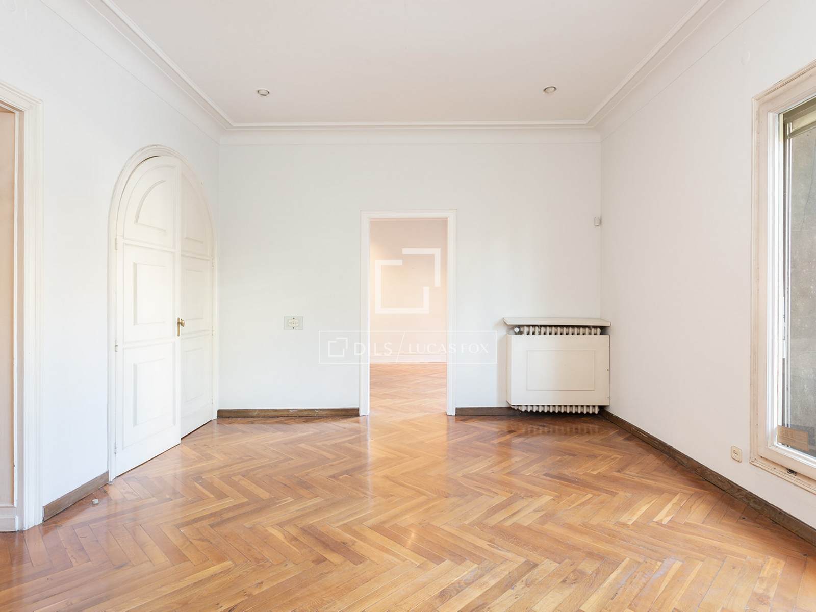 Apartment à Barcelona, Espagne 5 chambres, 244 m2 No. 192758