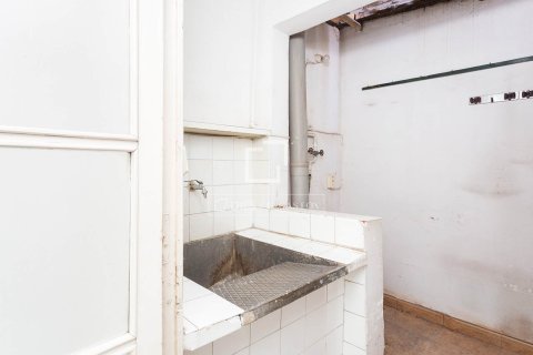 Huoneisto myytävänä Barcelona, Espanja, 5 makuuhuonetta, 244 m2 No. 192758 - kuva 10