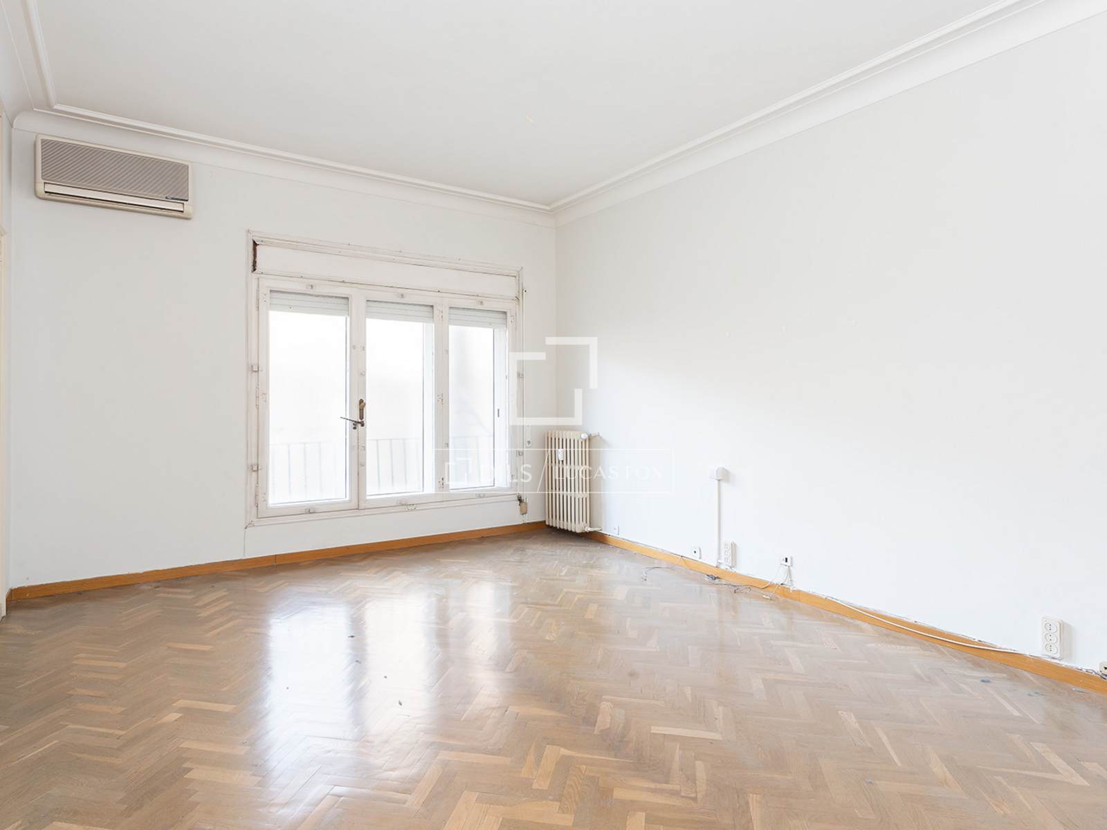 Apartment à Barcelona, Espagne 5 chambres, 244 m2 No. 192758