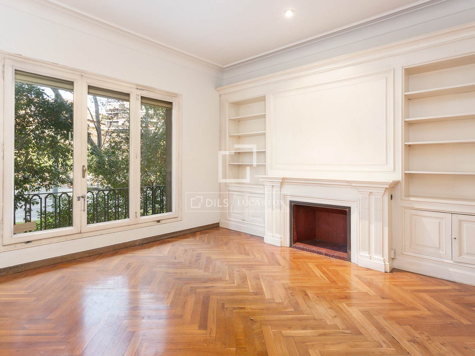 Apartment à Barcelona, Espagne 5 chambres, 244 m2 No. 192758