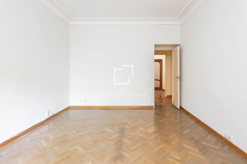 Huoneisto myytävänä Barcelona, Espanja, 5 makuuhuonetta, 244 m2 No. 192758 - kuva 14