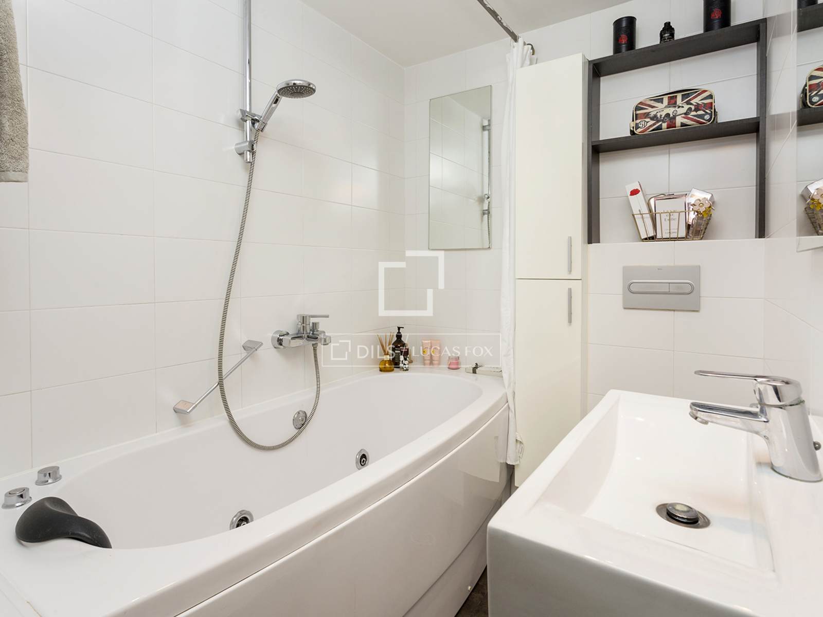 Penthouse in Barcelona, Spain 2 bedrooms, 78 sq.m. No. 192757