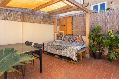 Kattohuoneisto myytävänä Barcelona, Espanja, 2 makuuhuonetta, 78 m2 No. 192757 - kuva 11