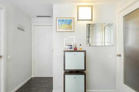 Kattohuoneisto myytävänä Barcelona, Espanja, 2 makuuhuonetta, 78 m2 No. 192757 - kuva 25