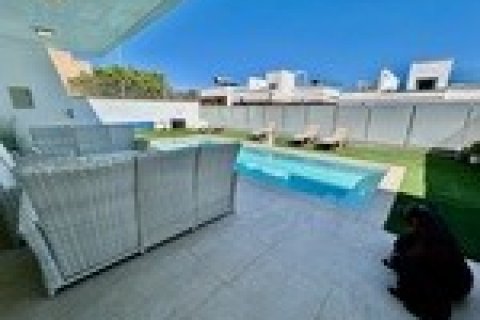 Villa for sale in Villamartin, Alicante, Spain 3 bedrooms, 102 sq.m. No. 179820 - photo 21