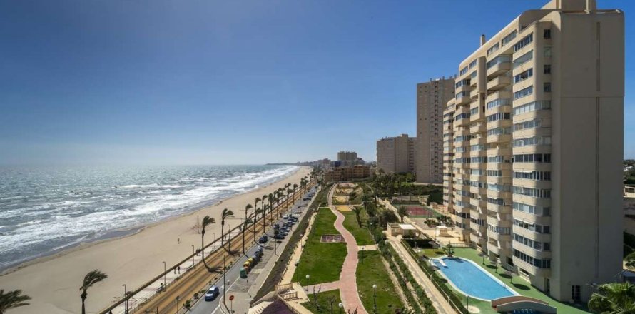 Dzīvoklis El Campello, Alicante, Spānijā 3 istabas, 71 m2 Nr. 179826