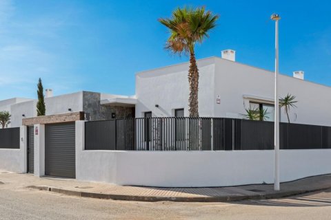 Villa en venta Mar De Cristal, Murcia, España 3 dormitorios, 154 m2 No. 115803 - foto 5