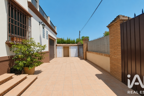 House zum Verkauf in Cordoba, Spanien 6 Schlafzimmer, 360 m2 Nr. 192204 - Foto 2