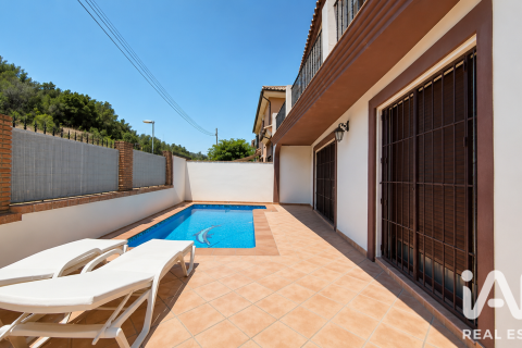 House zum Verkauf in Cordoba, Spanien 6 Schlafzimmer, 360 m2 Nr. 192204 - Foto 3