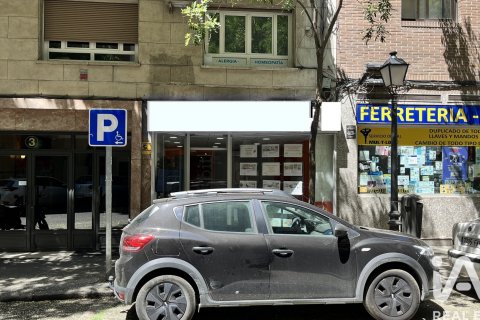 Lokal usługowy w Madrid, Hiszpania 100 mkw. nr 192208 – zdjęcie 2