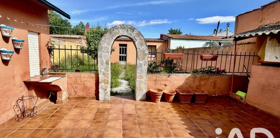 Casa a La Baneza, Leon, Spagna 3 camere da letto, 74 mq. N° 192209