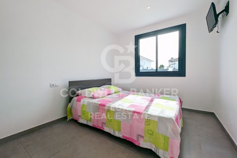 Villa in vendita a Empuriabrava, Girona, Spagna 5 camere da letto, 205 mq. N° 160347 - foto 21