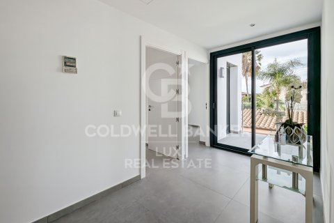 Villa in vendita a Empuriabrava, Girona, Spagna 5 camere da letto, 205 mq. N° 160347 - foto 15