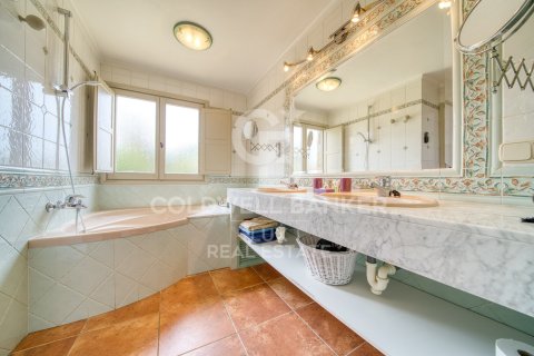 Willa w Peralada, Girona, Hiszpania 5 sypialni, 546 mkw. nr 160346 – zdjęcie 16