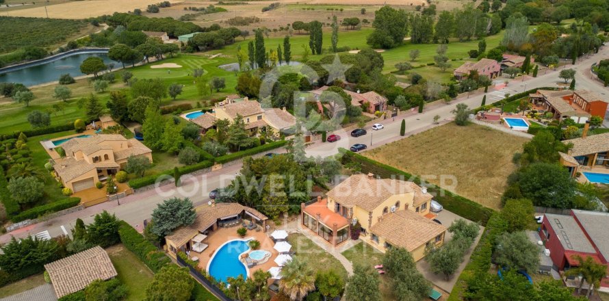 Willa w Peralada, Girona, Hiszpania 5 sypialni, 546 mkw. nr 160346